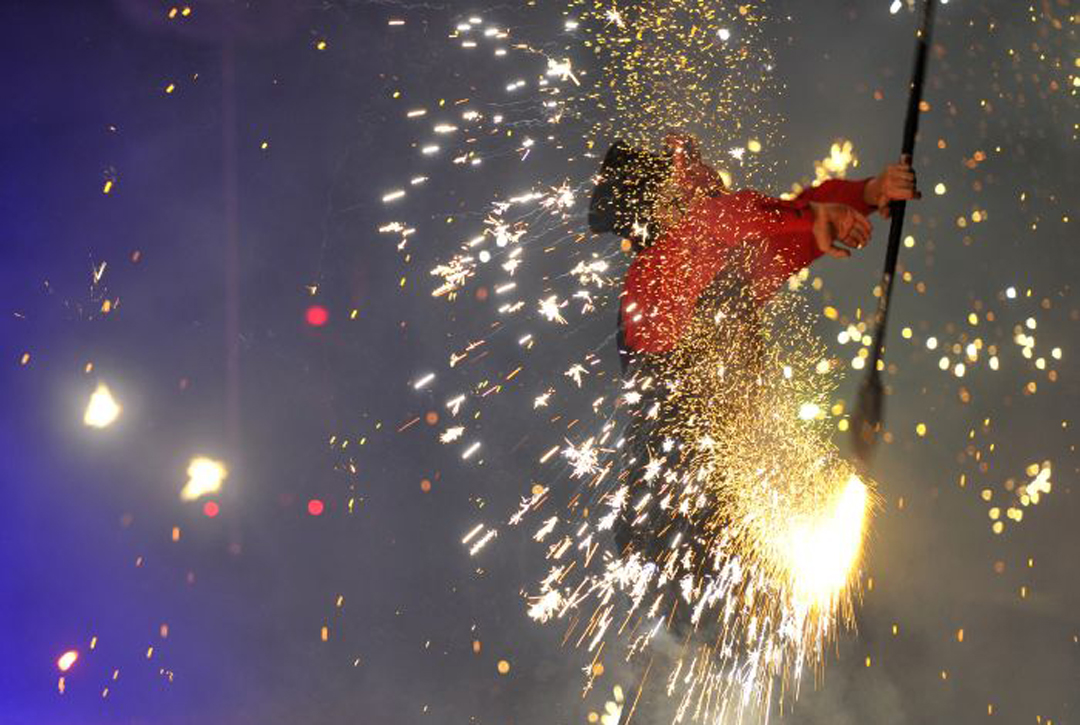 Découvrez le spectacle pyrotechnique lors de vos soirée d'entreprise